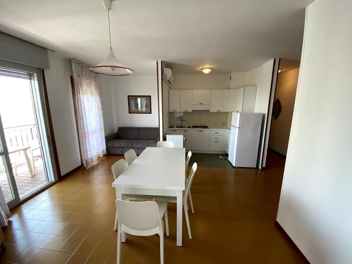 Condominio Aquilone Lignano Sabbiadoro Kültér fotó