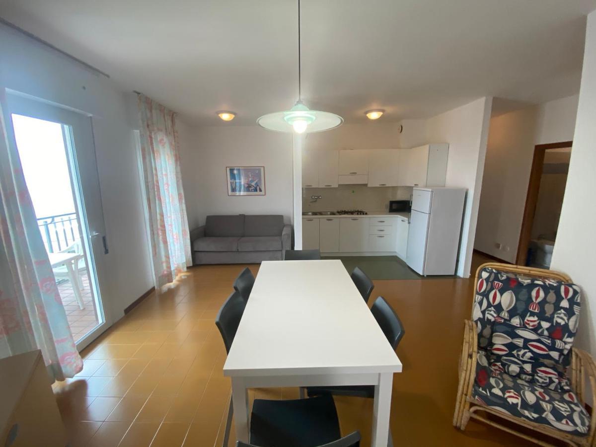Condominio Aquilone Lignano Sabbiadoro Kültér fotó